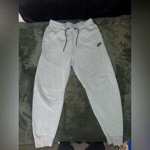 Size Medium Gray Nike Tech Pants